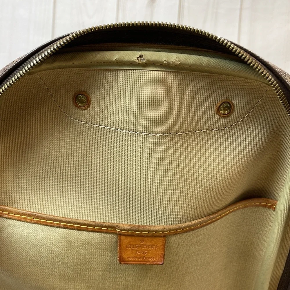 Louis Vuitton excursion bag